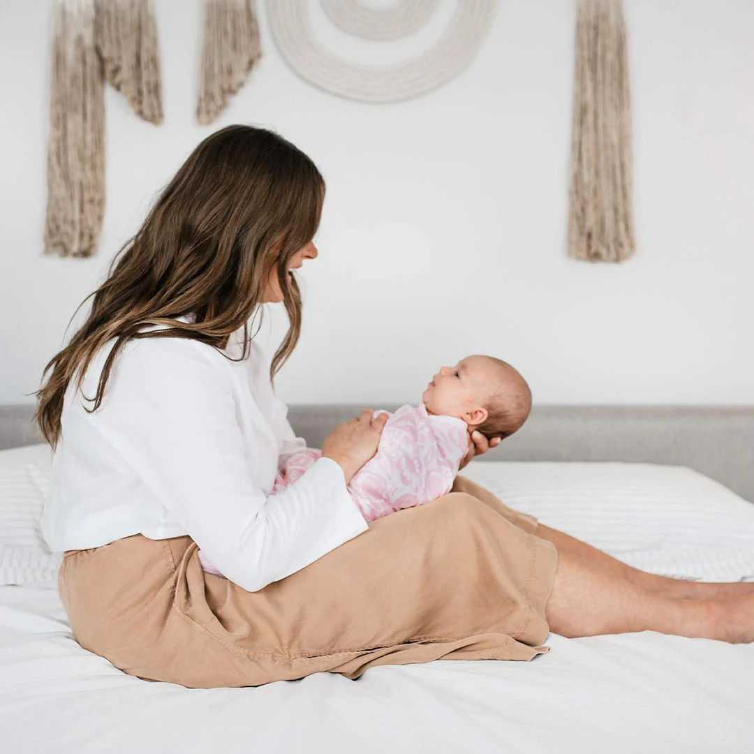 aden + anais Essentials Muslin Swaddles - Damsel - 4 Pack - Image 5