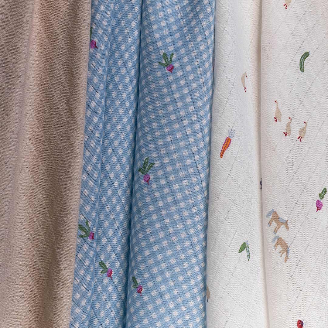 Avery Row Organic Baby Muslin Squares Set of 3 - Little Farm - Image 3