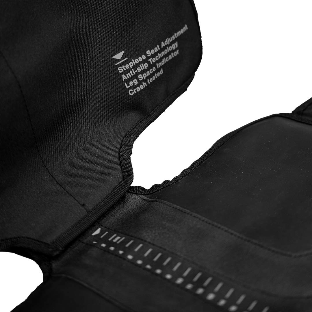 Axkid Car Seat Protector: Premium 3-in-1 Rear-Facing - Black - Image 4