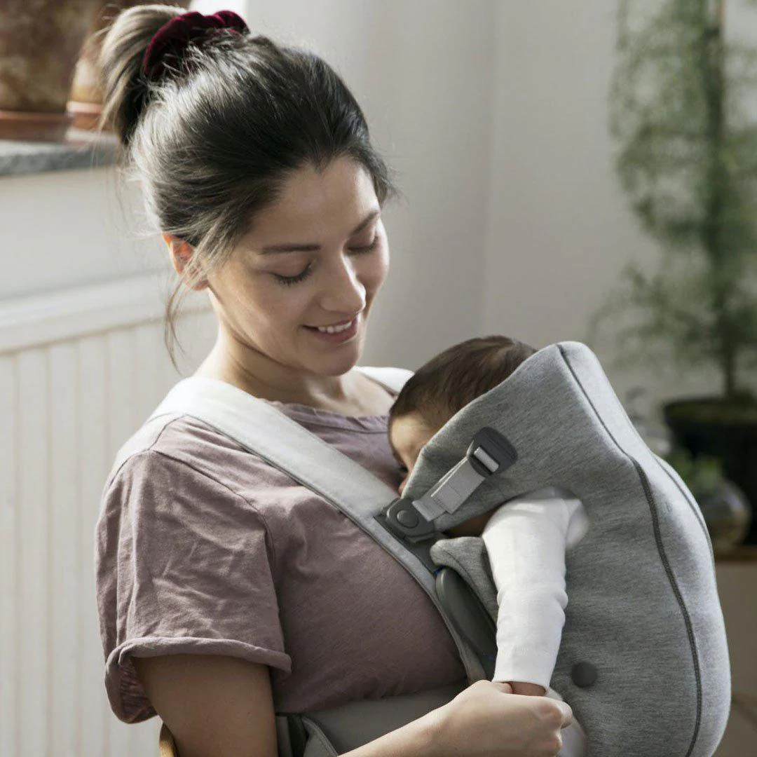 BabyBjorn Mini 3D Jersey Baby Carrier - Light Grey - Image 4