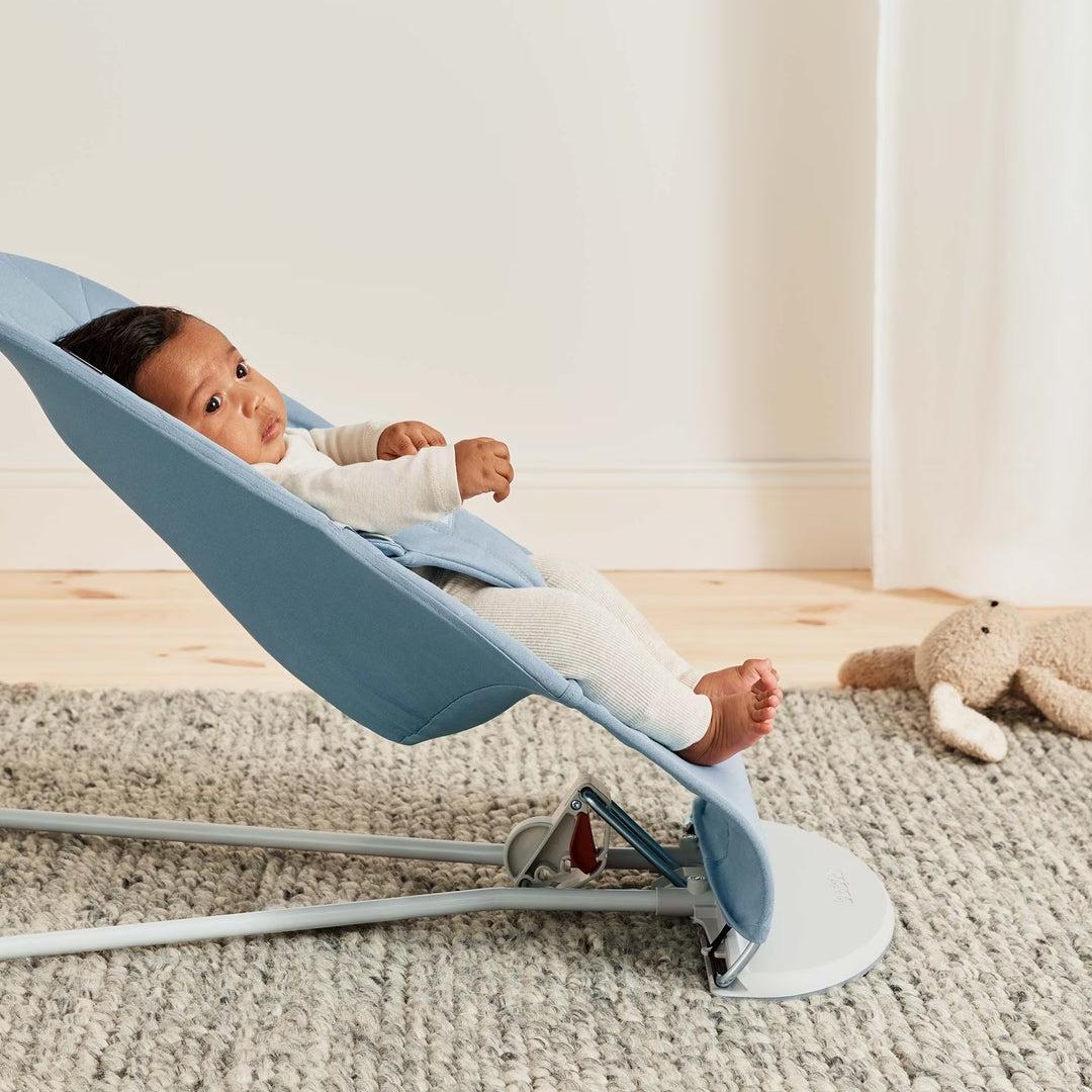 BabyBjörn Bliss Woven Petal Quilt Baby Bouncer - Blue - Image 11