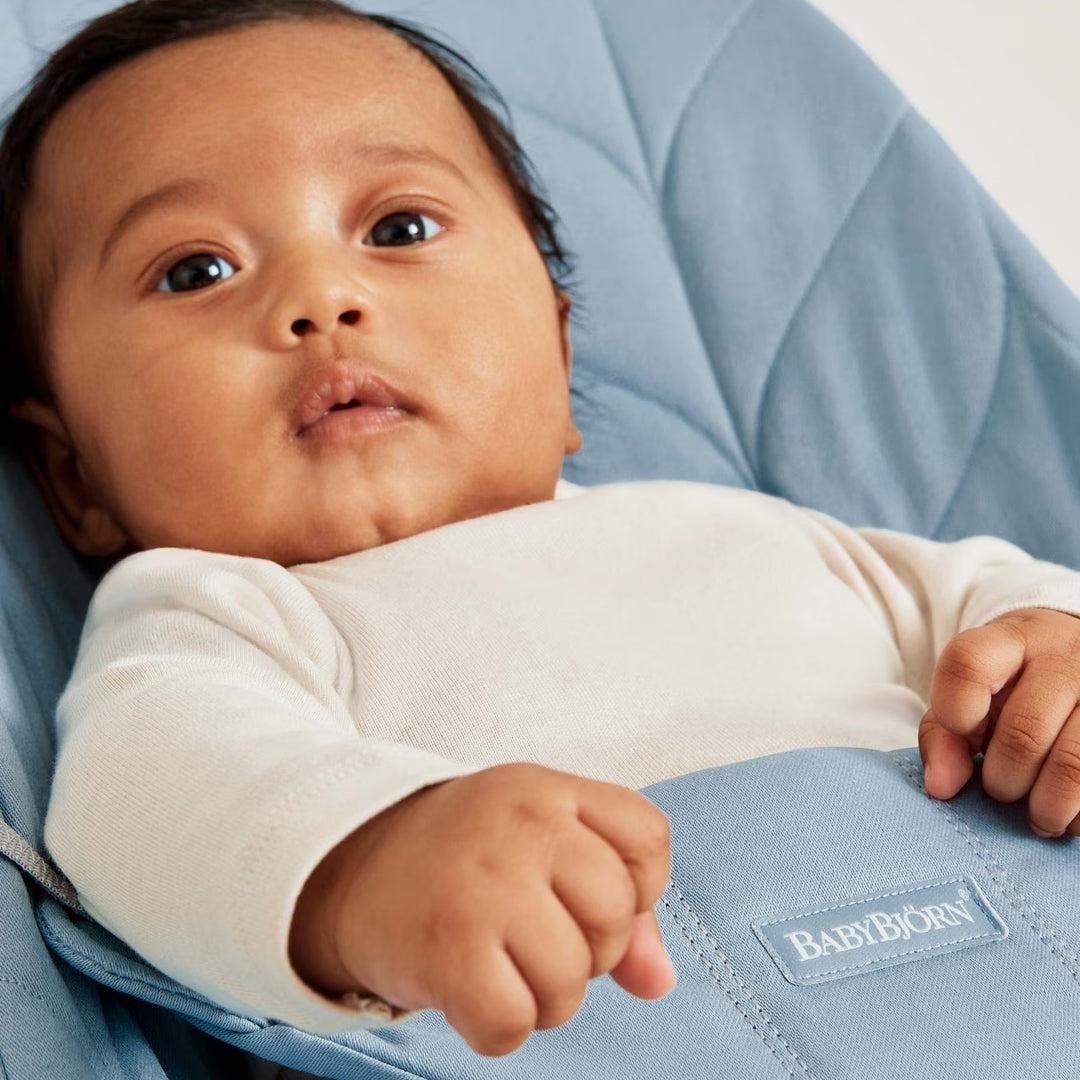 BabyBjörn Bliss Woven Petal Quilt Baby Bouncer - Blue - Image 5