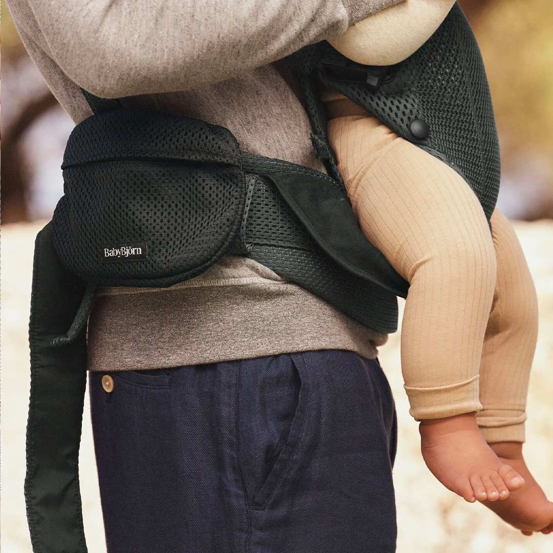BabyBjörn Carrier Pouch Mesh - Black - Image 3