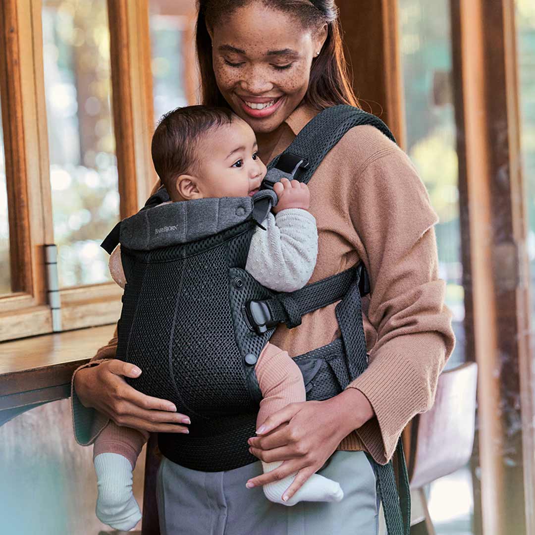 BabyBjörn Harmony 3D Mesh/Jersey Baby Carrier - Black - Image 3