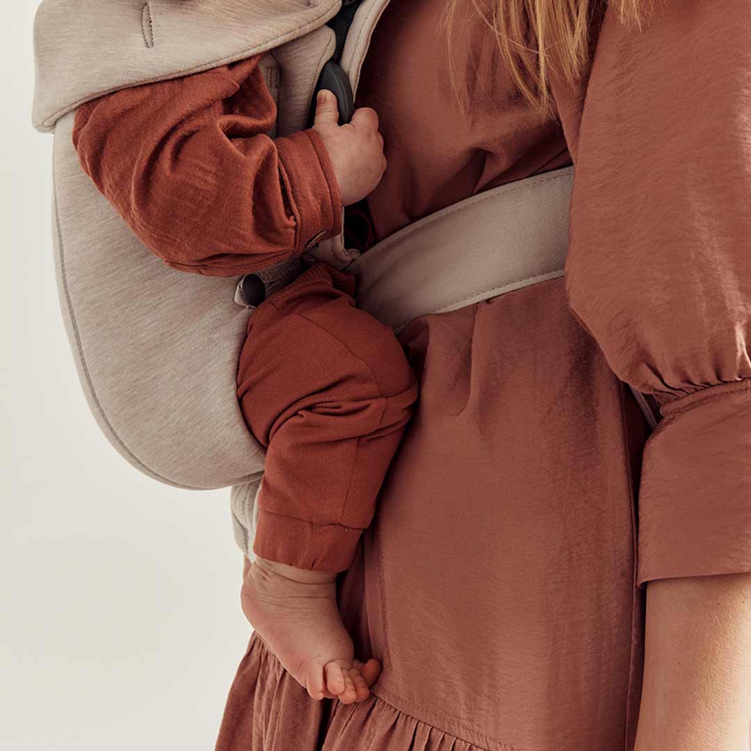 BabyBjorn Mini 3D Jersey Baby Carrier - Light Beige - Image 4