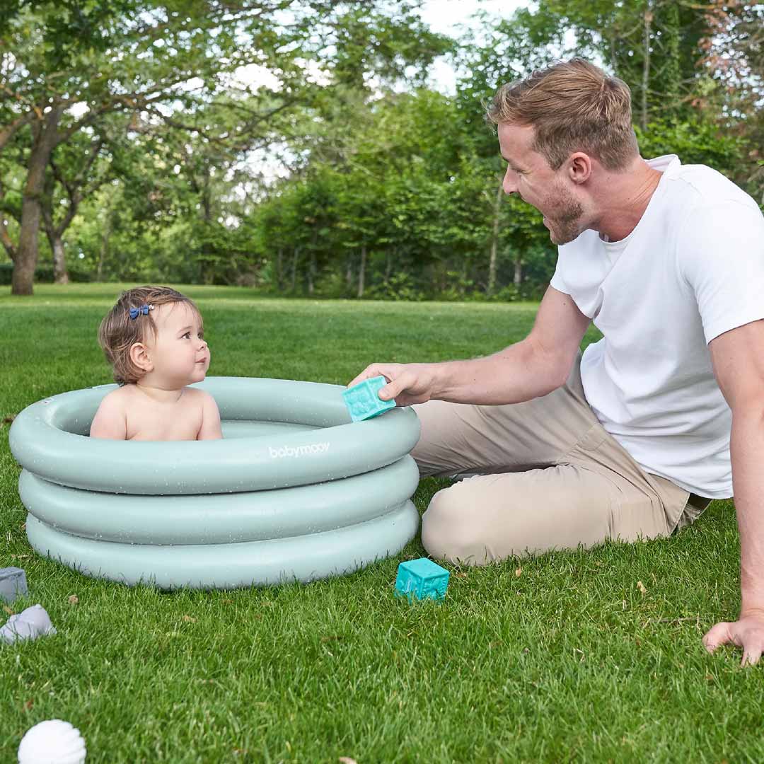 babymoov Aquadots Inflatable Baby Bath + Paddling Pool - Image 3
