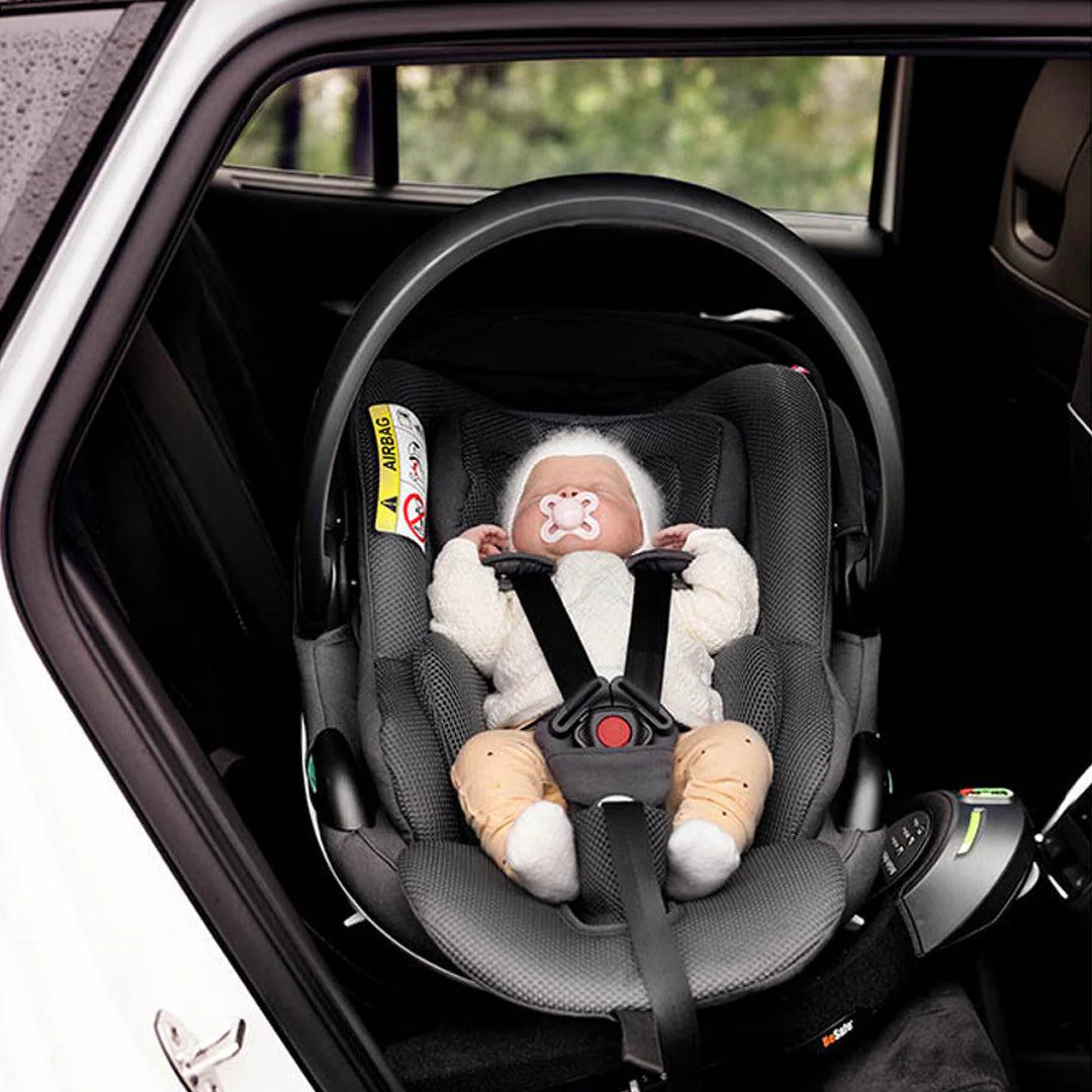 Besafe Go Beyond Car Seat - Black SoftBreeze - Image 5