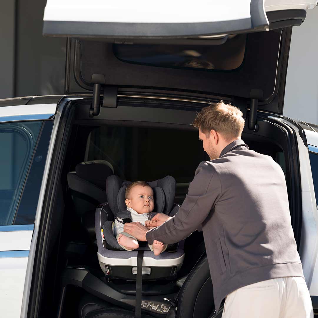BeSafe iZi Twist B i-Size Car Seat - Fresh Black Cab - Image 2