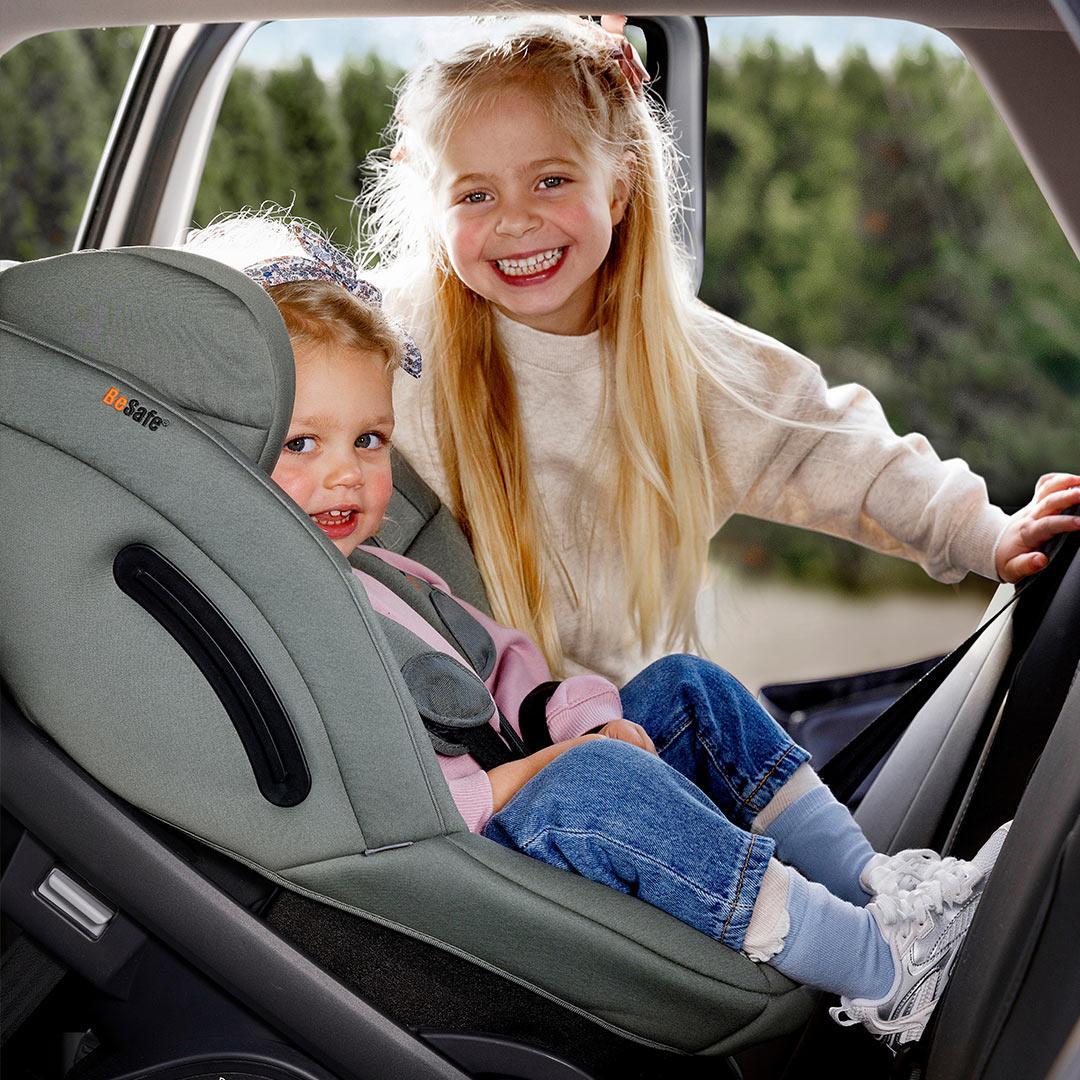 BeSafe Stretch 2 Car Seat - Meadow Green Softbreeze - Image 4