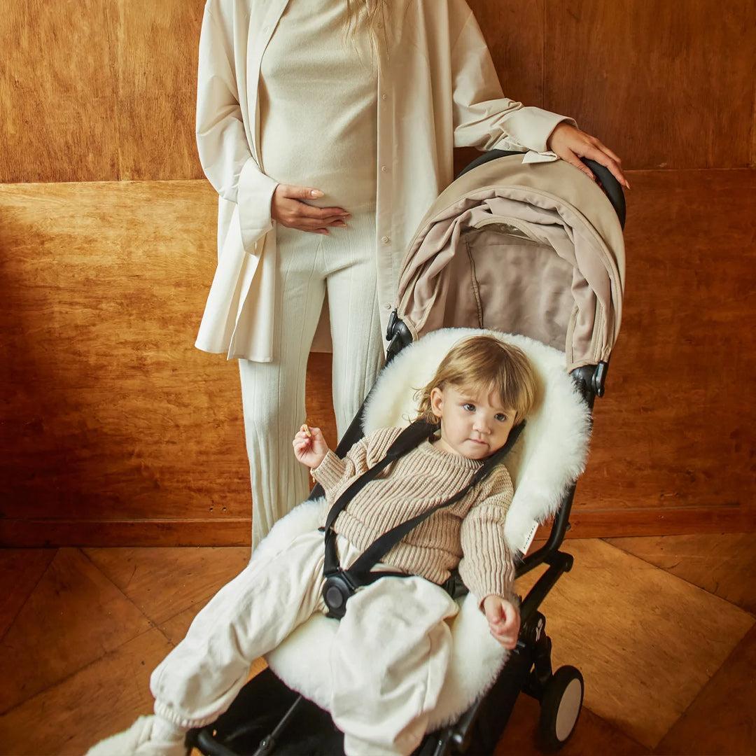 BINIBAMBA Sheepskin Snuggler - Chalk - Image 4