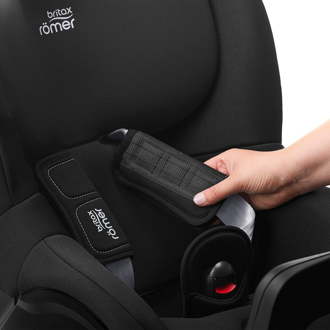 Britax Romer Dualfix Plus - Space Black - Image 11