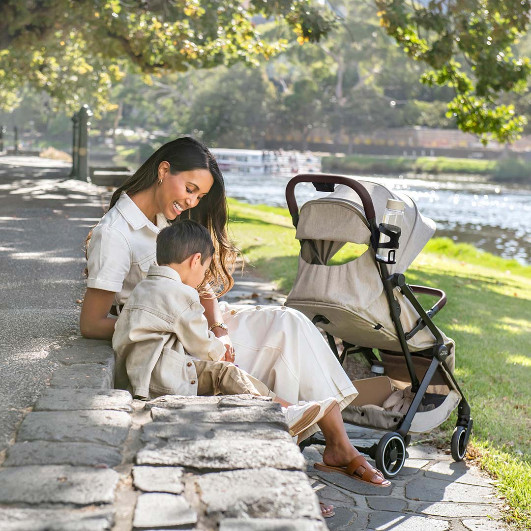 Britax Römer FLYLITE Compact Stroller - Teak - Image 5