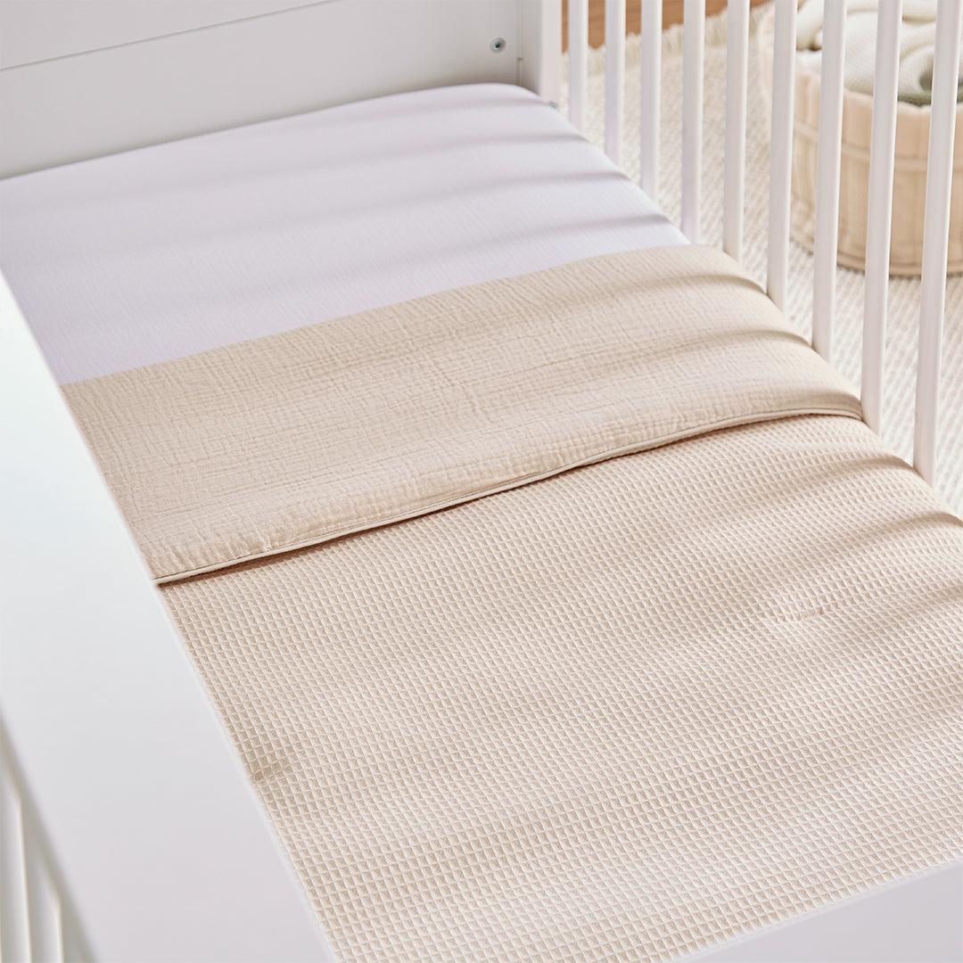CuddleCo 4pc Cot Bed Bedding Set - Cashmere Waffle - Image 4