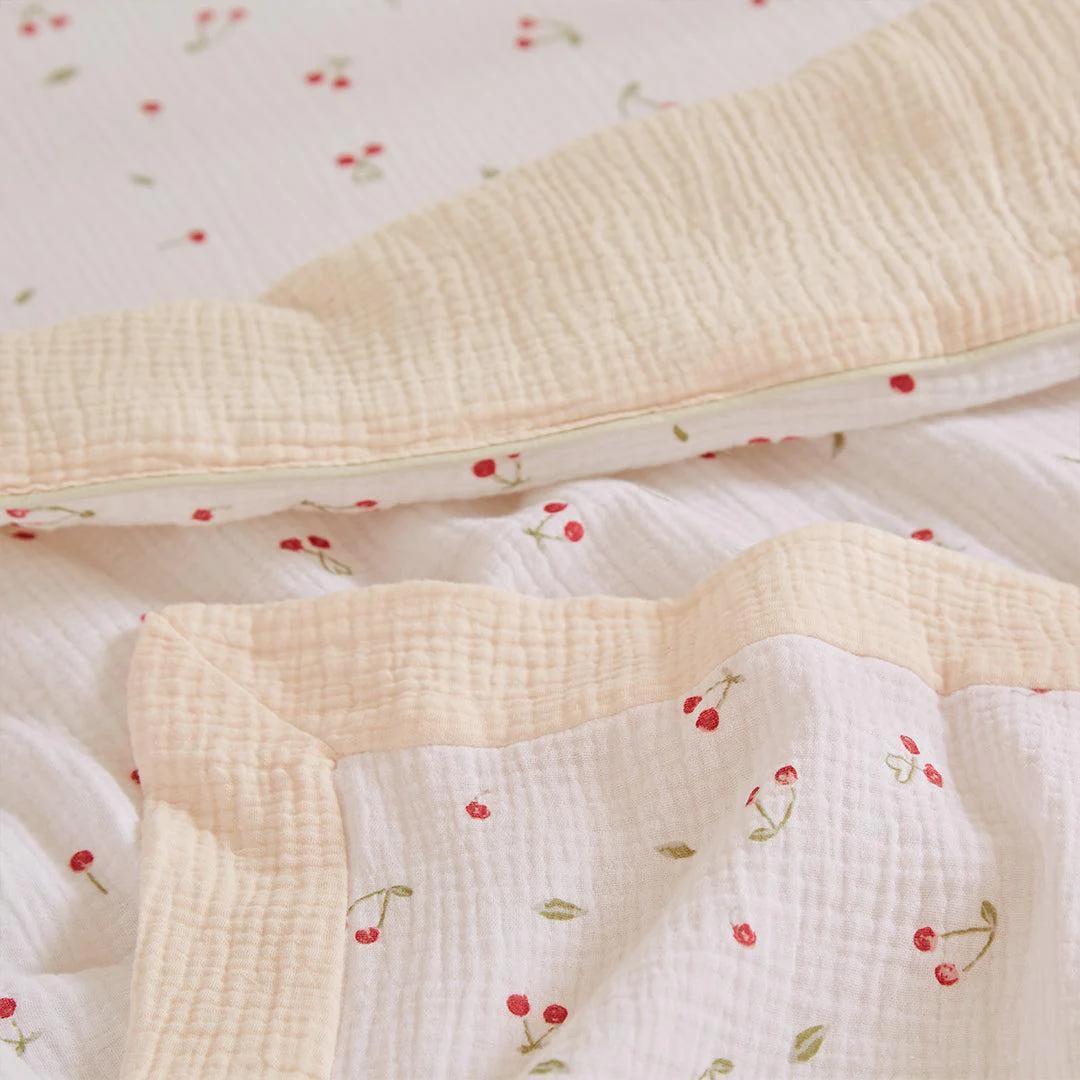 CuddleCo 4pc Cot Bed Bedding Set - Ditsy Cherry - Image 5
