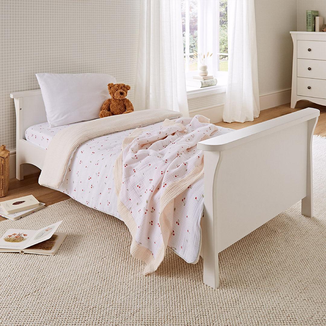 CuddleCo Cot Bed Quilt - Ditsy Cherry - Image 3