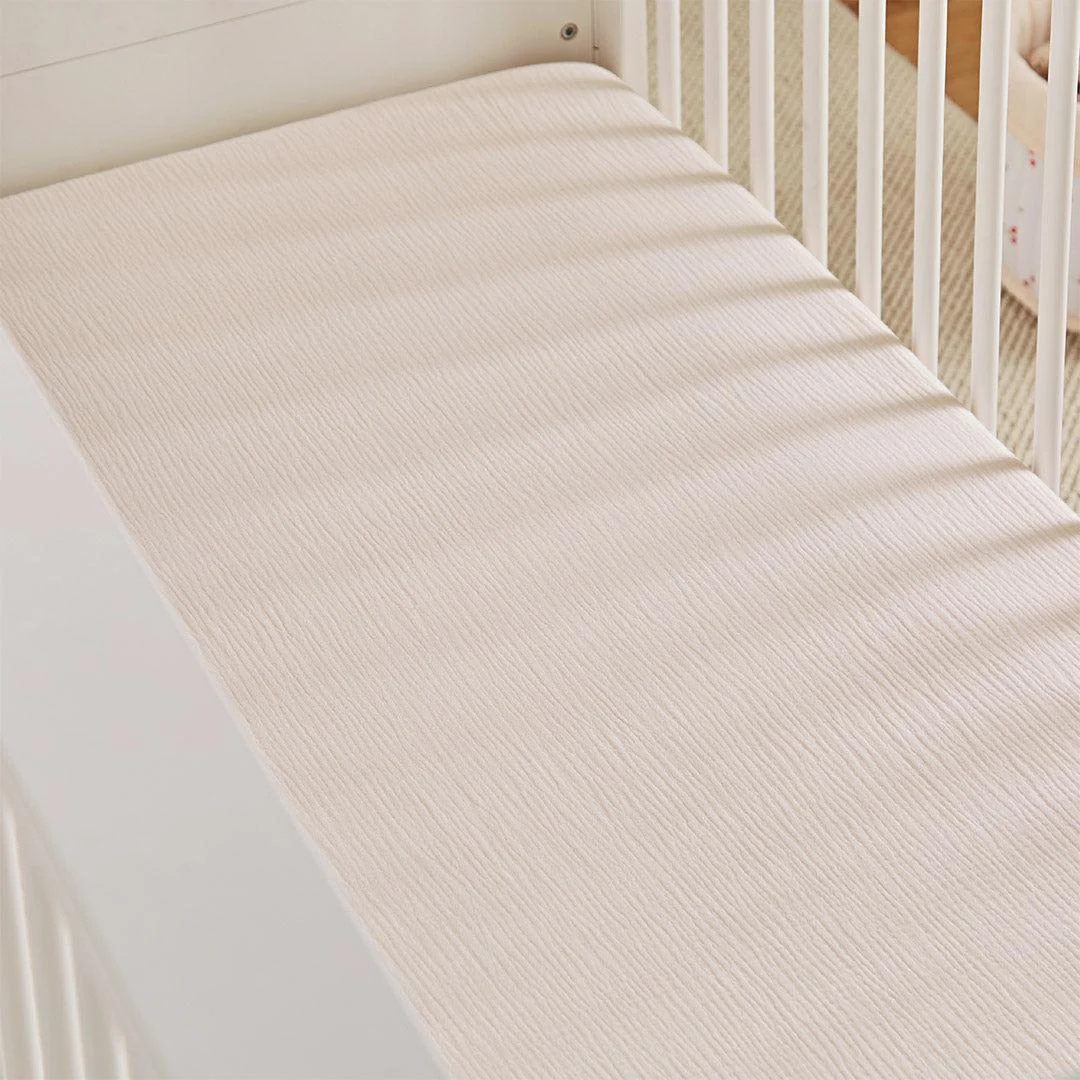 CuddleCo Cot Bed Sheets 2pk - Ditsy Cherry - Image 3