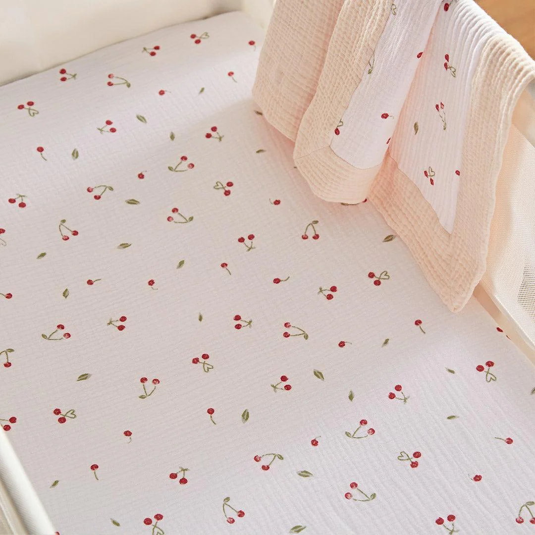 CuddleCo Universal Crib/ Co Sleeper Bedding Set - Ditsy Cherry - Image 3