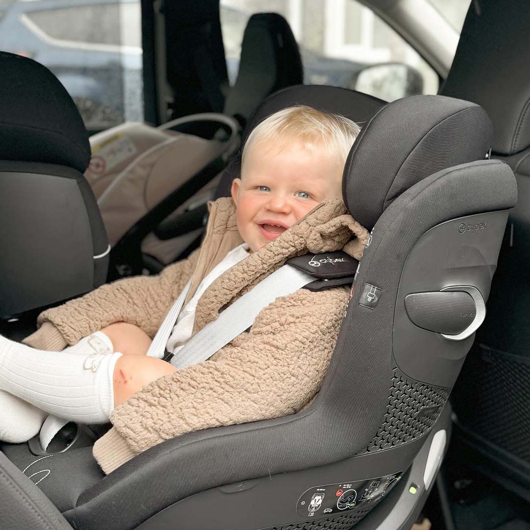 CYBEX Cloud G i-Size Plus Car Seat - Ocean Blue - Image 3