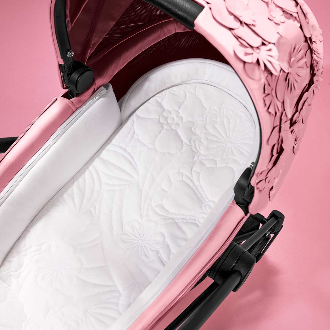 CYBEX Mios Lux Carrycot - Simply Flowers - Dream Grey - Image 6