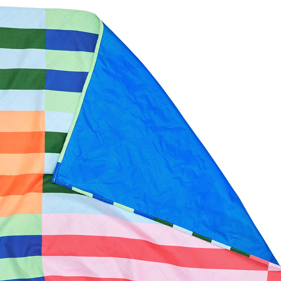 Dock & Bay Picnic Blanket - Sugar Sorbet - Image 4