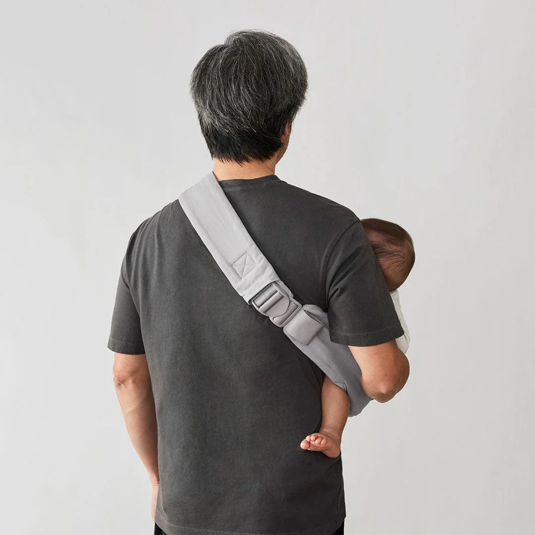 Ergobaby Upsie Sling Carrier - Pearl Grey - Image 10