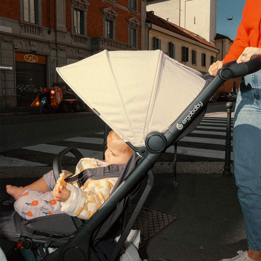Ergobaby Metro 3 Compact Stroller  - Natural Beige - Image 7