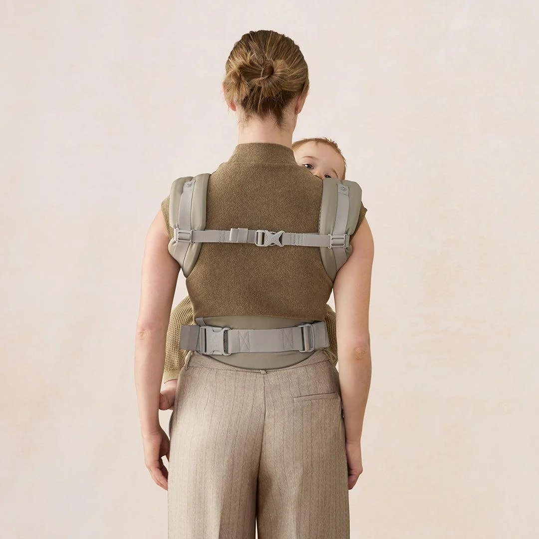 Ergobaby Omni Classic Mesh Baby Carrier - Soft Olive - Image 8