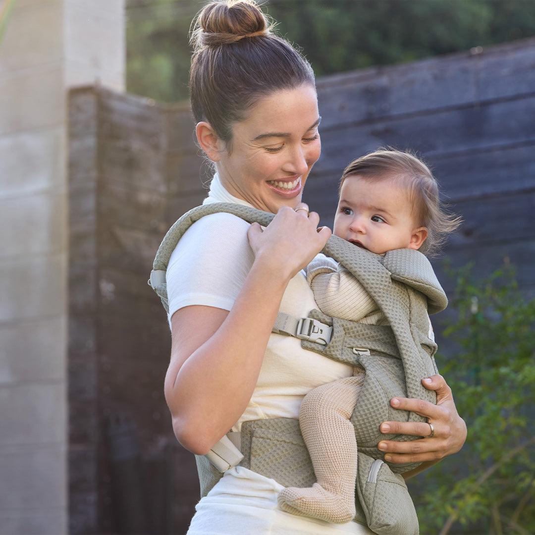 Ergobaby Omni Deluxe Mesh - Soft Olive - Image 9