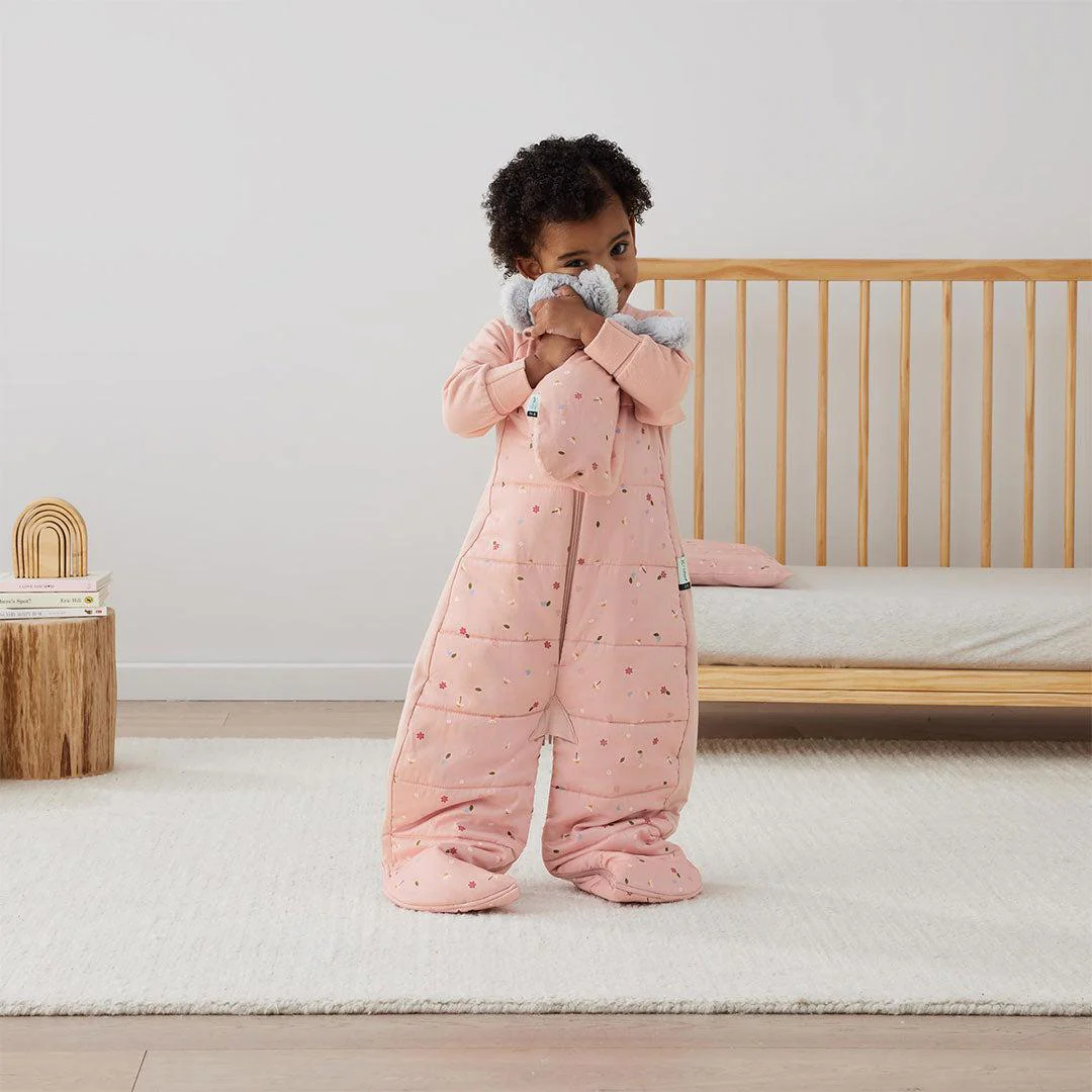 ergoPouch Organic Winter Long Sleeved 2 in 1 Sleeping Suit Bag - 2.5 TOG - Pink Daisies - Image 2