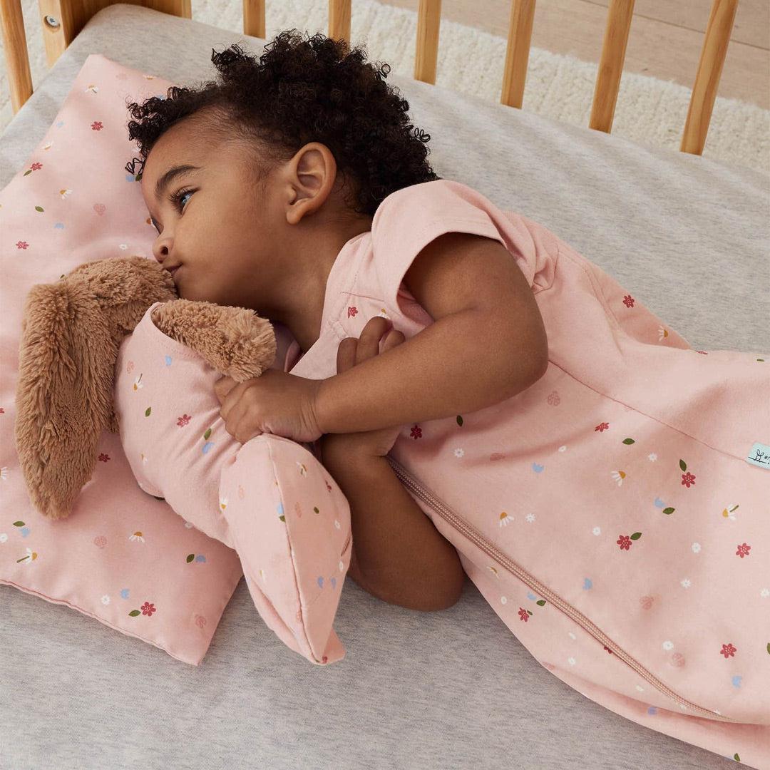 ergoPouch - Organic Toddler Pillow & Case - 0.3 TOG - Pink Daisies - Image 3