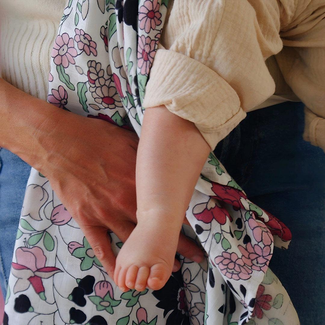 ETTA LOVES x LIBERTY – Sensory XL 'Wharfdale' Muslin Swaddle - Multicoloured - Image 3