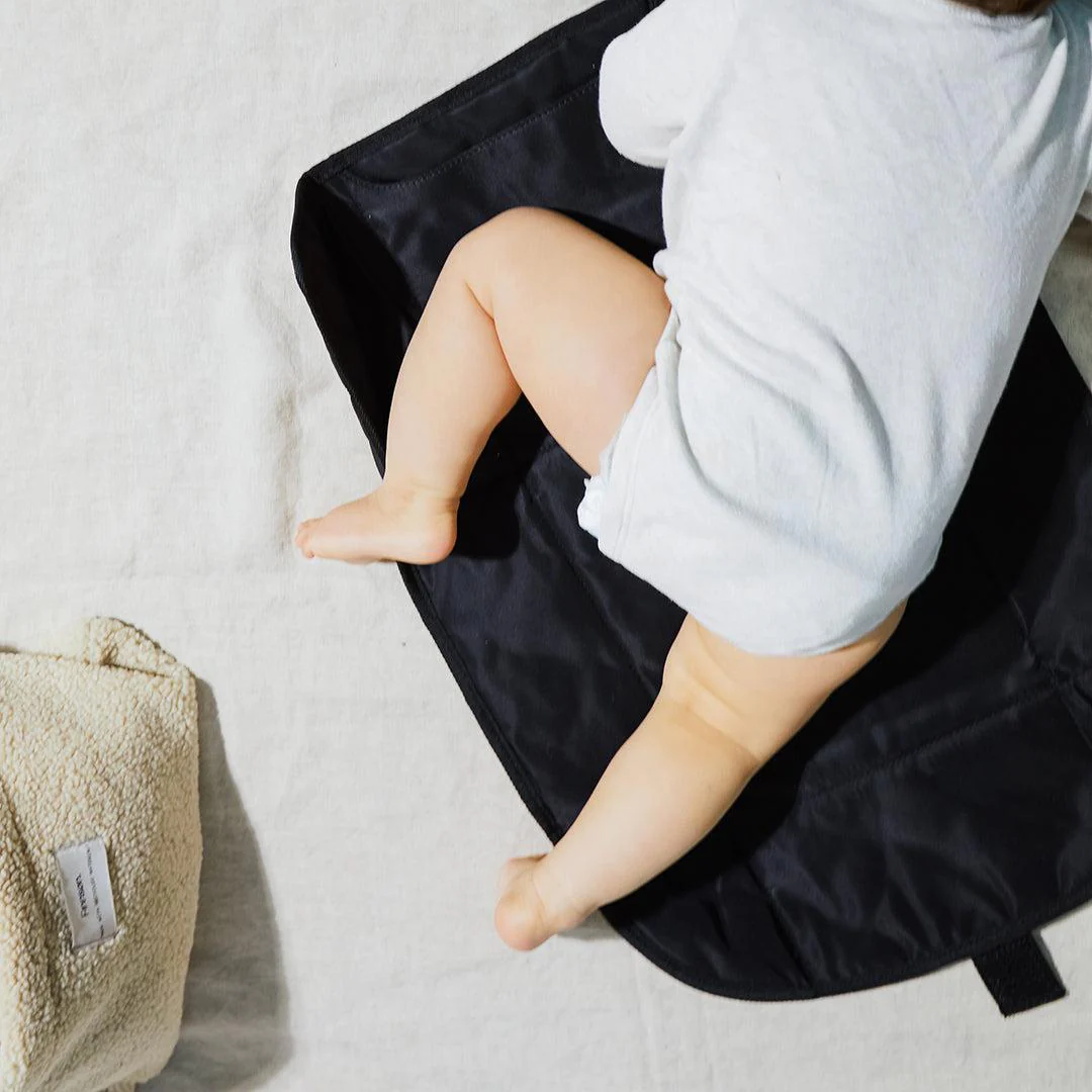 Finnson Kari Eco Changing Mat - Black - Image 3