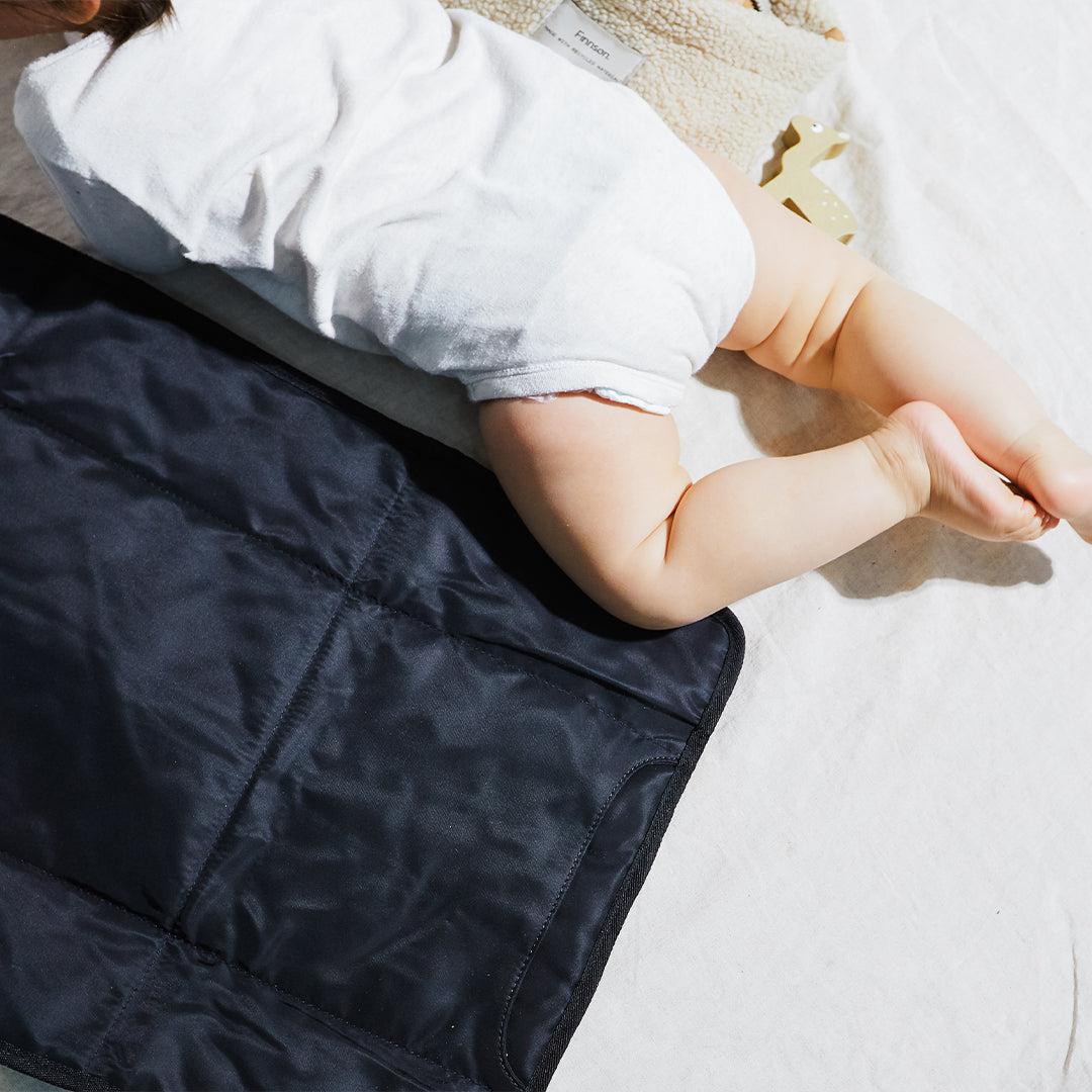 Finnson Kari Eco Changing Mat - Black - Image 4