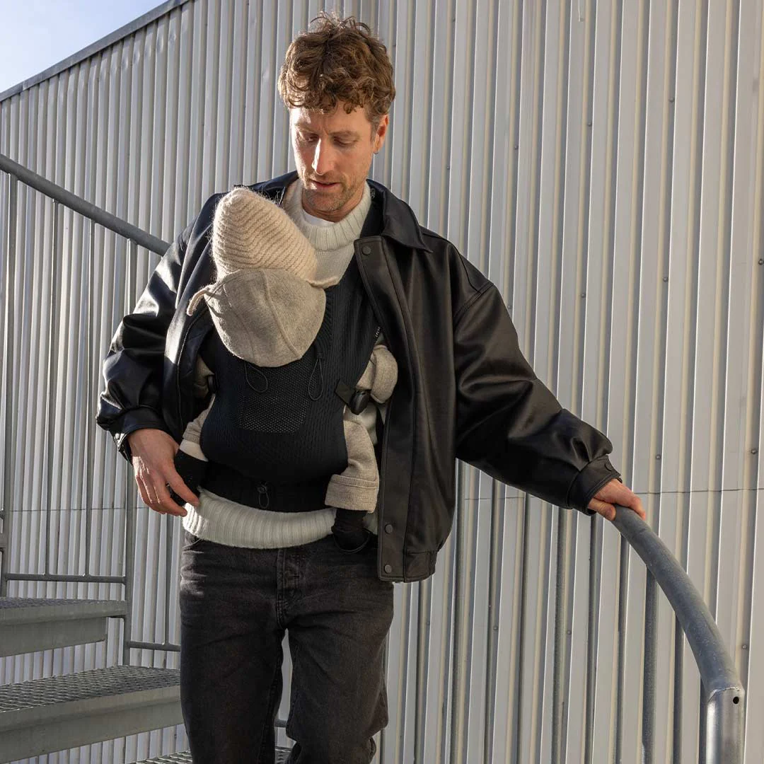 Flybaby Baby Carrier - Black - Image 4