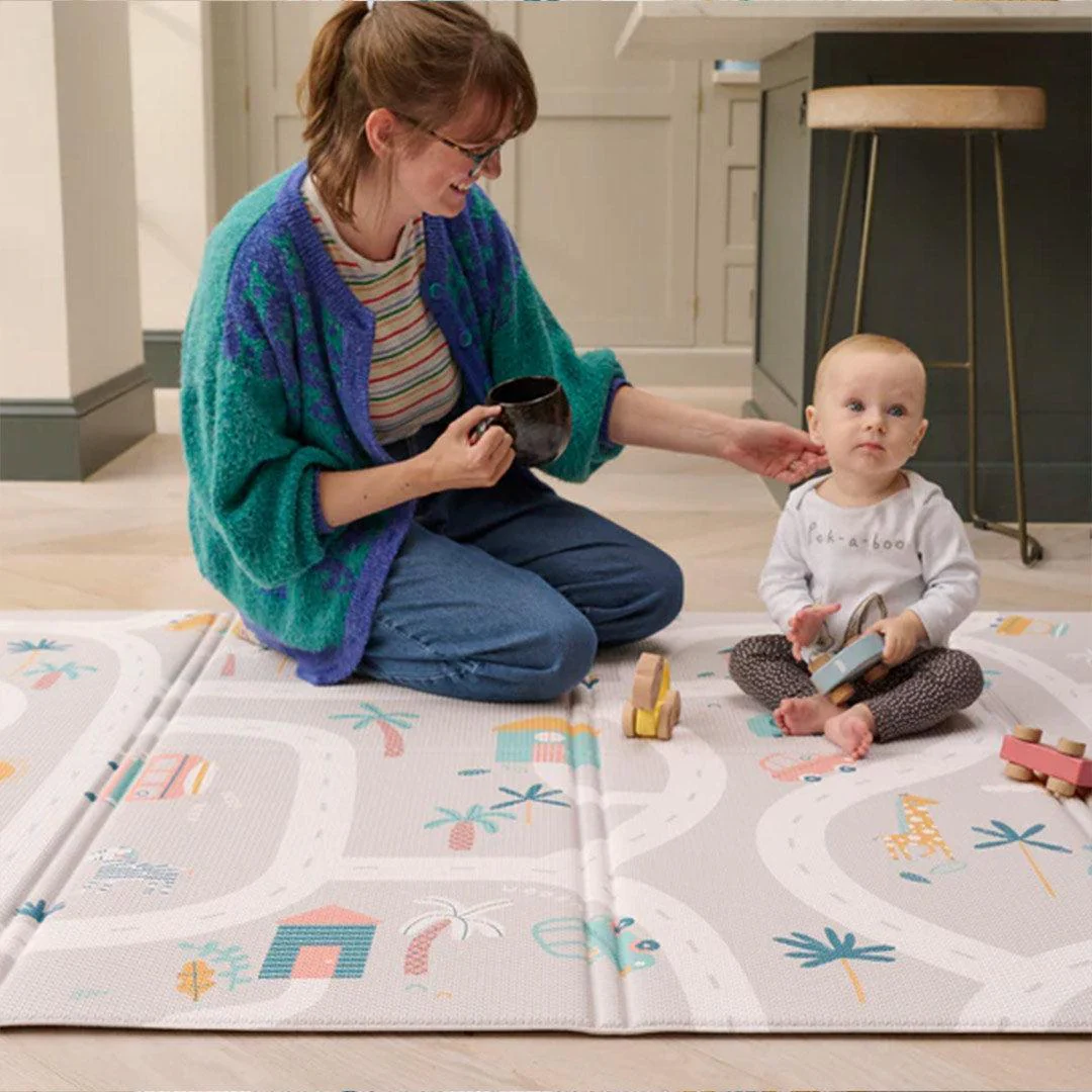 FOLDiMATS Playmat 130x130cm - Tropic Trails Lumi - Image 4