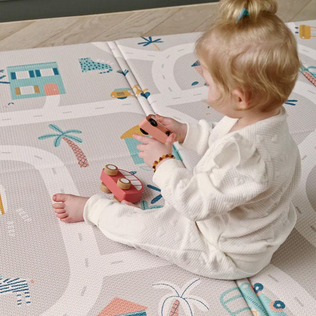 FOLDiMATS Playmat 130x130cm - Tropic Trails Lumi - Image 5
