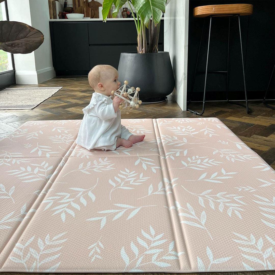 FOLDiMATS Playmat 130x190cm - Botanical Scallop - Image 4