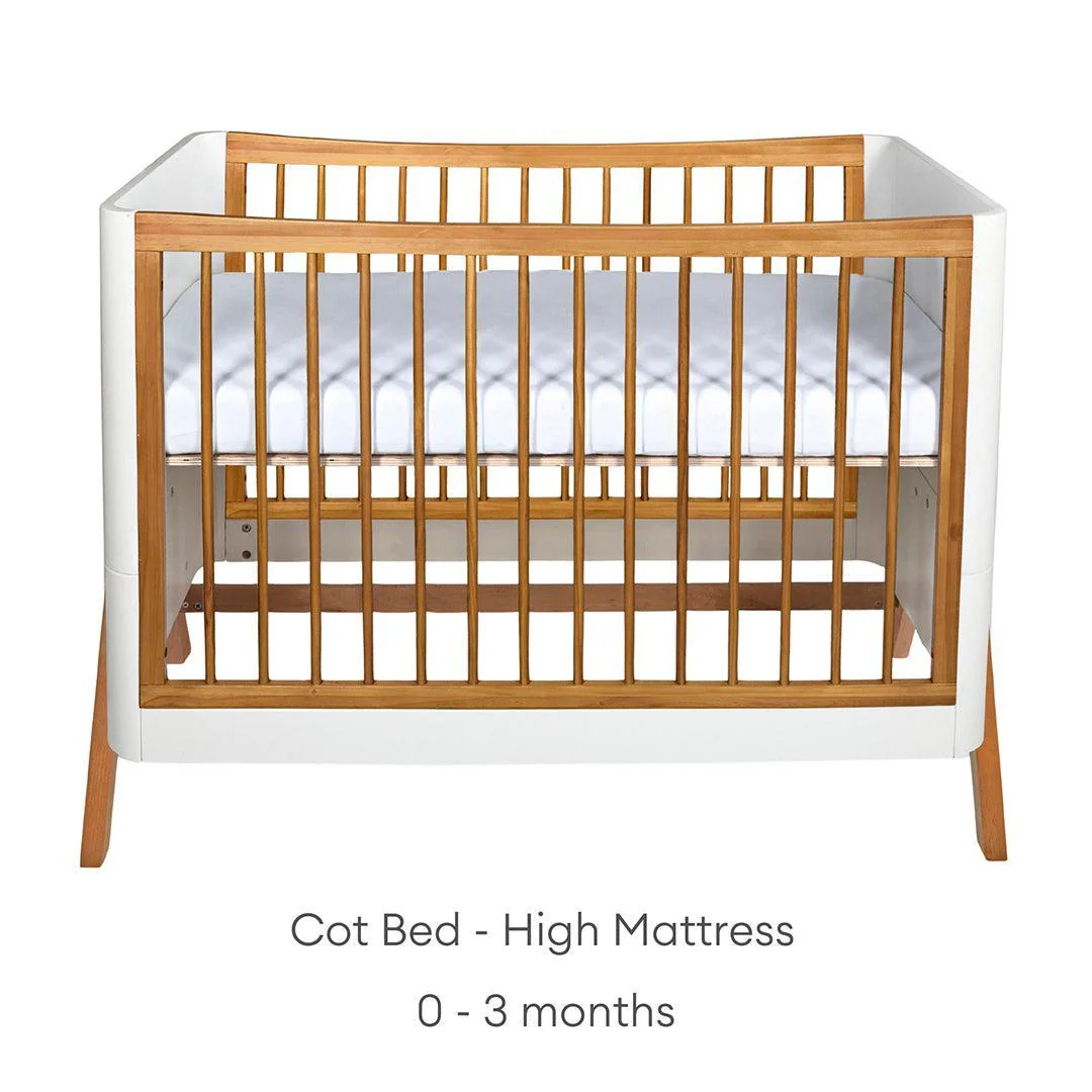 Gaia Baby Hera Cot Bed 'Studio Edit' - White / Oak - Image 6