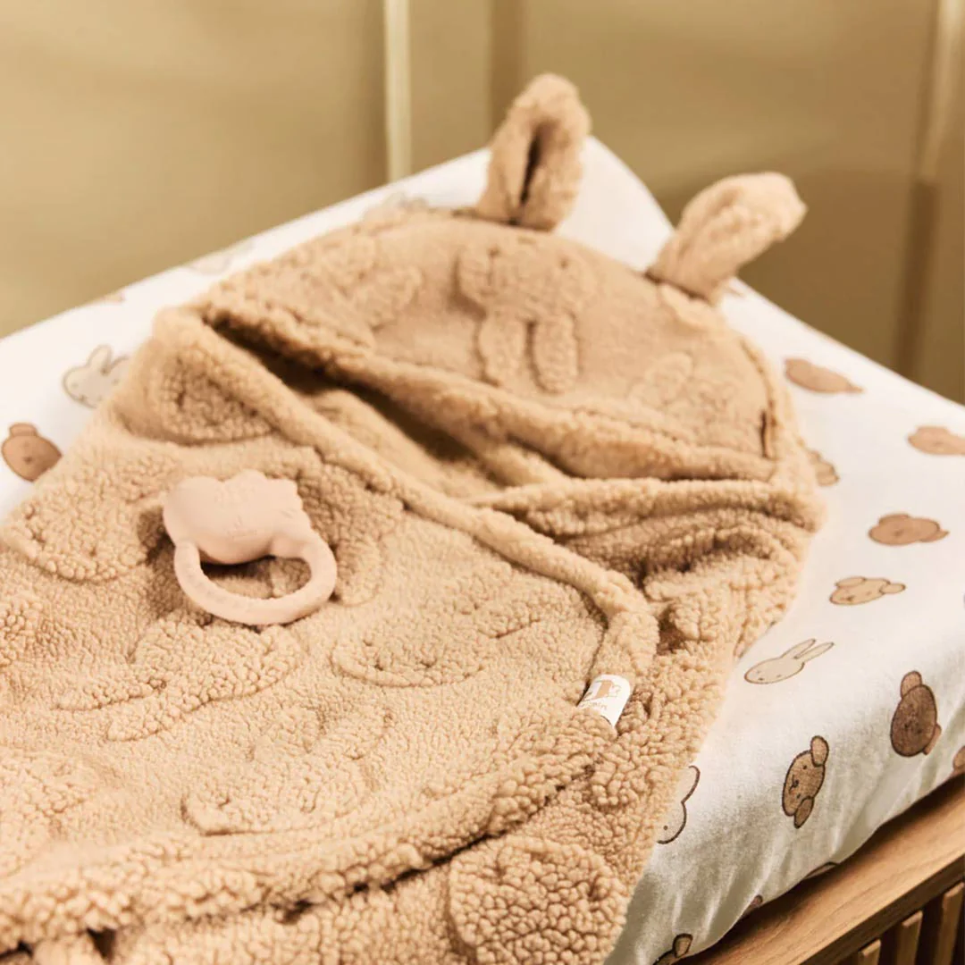 Jollein Swaddling Wrap Blanket Miffy Jacquard Teddy - Biscuit - Image 2