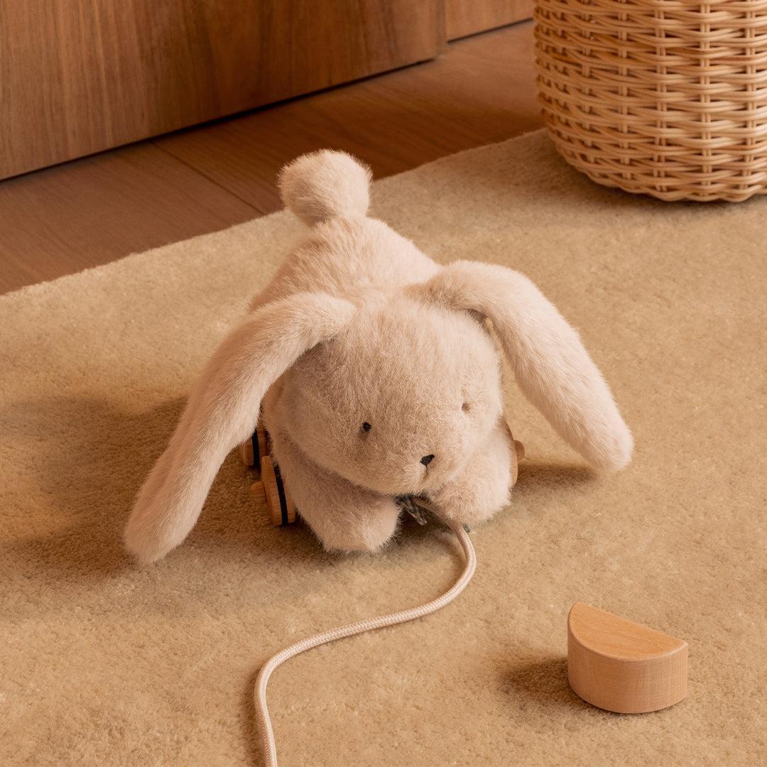 Liewood Pera Rabbit Pull Along Toy - Mist - Image 2