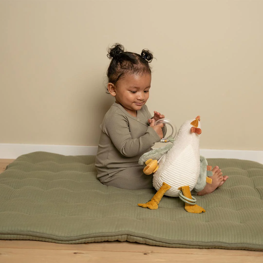 Little Dutch Activity Chicken  - Little Farm - Image 3