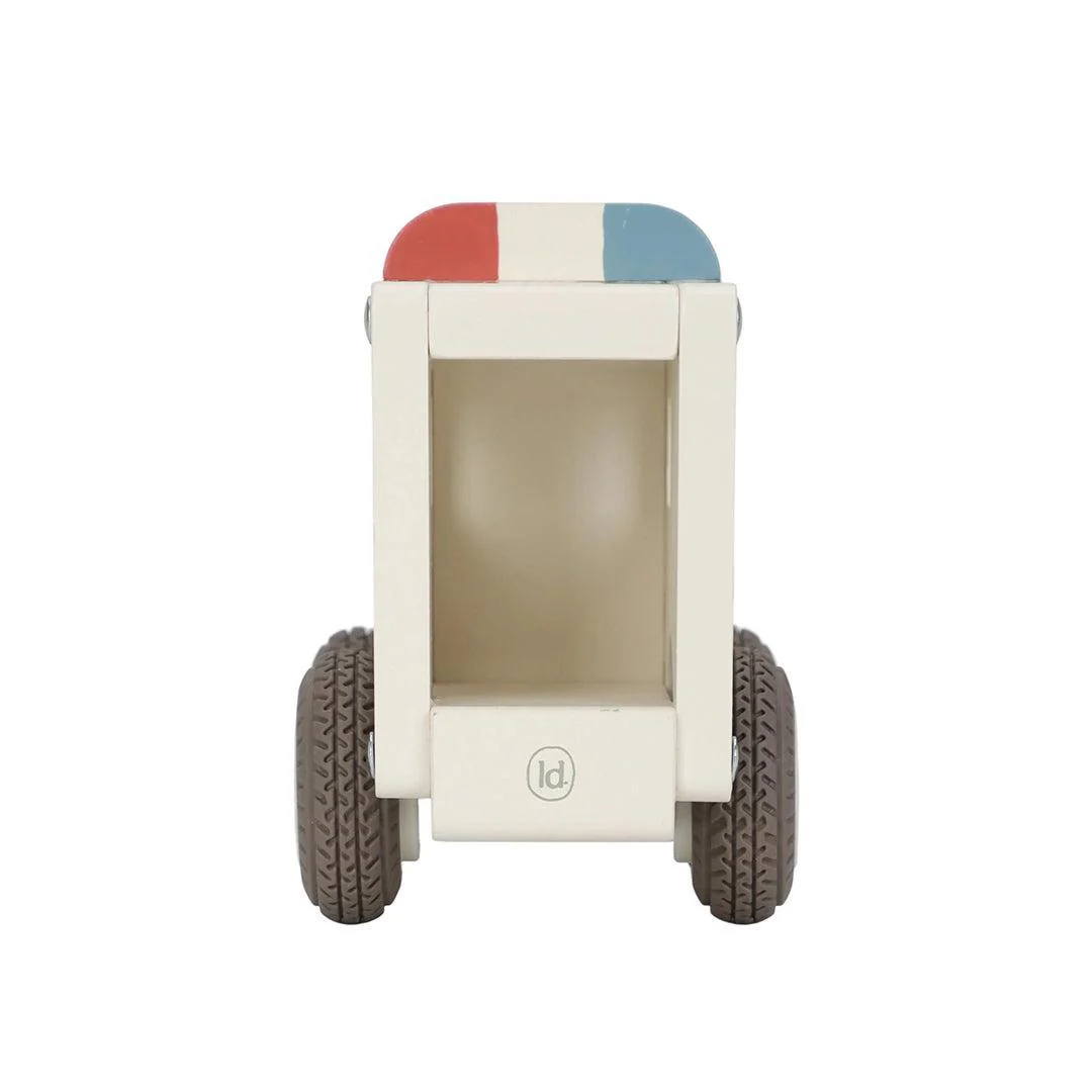Little Dutch Ambulance - Image 7
