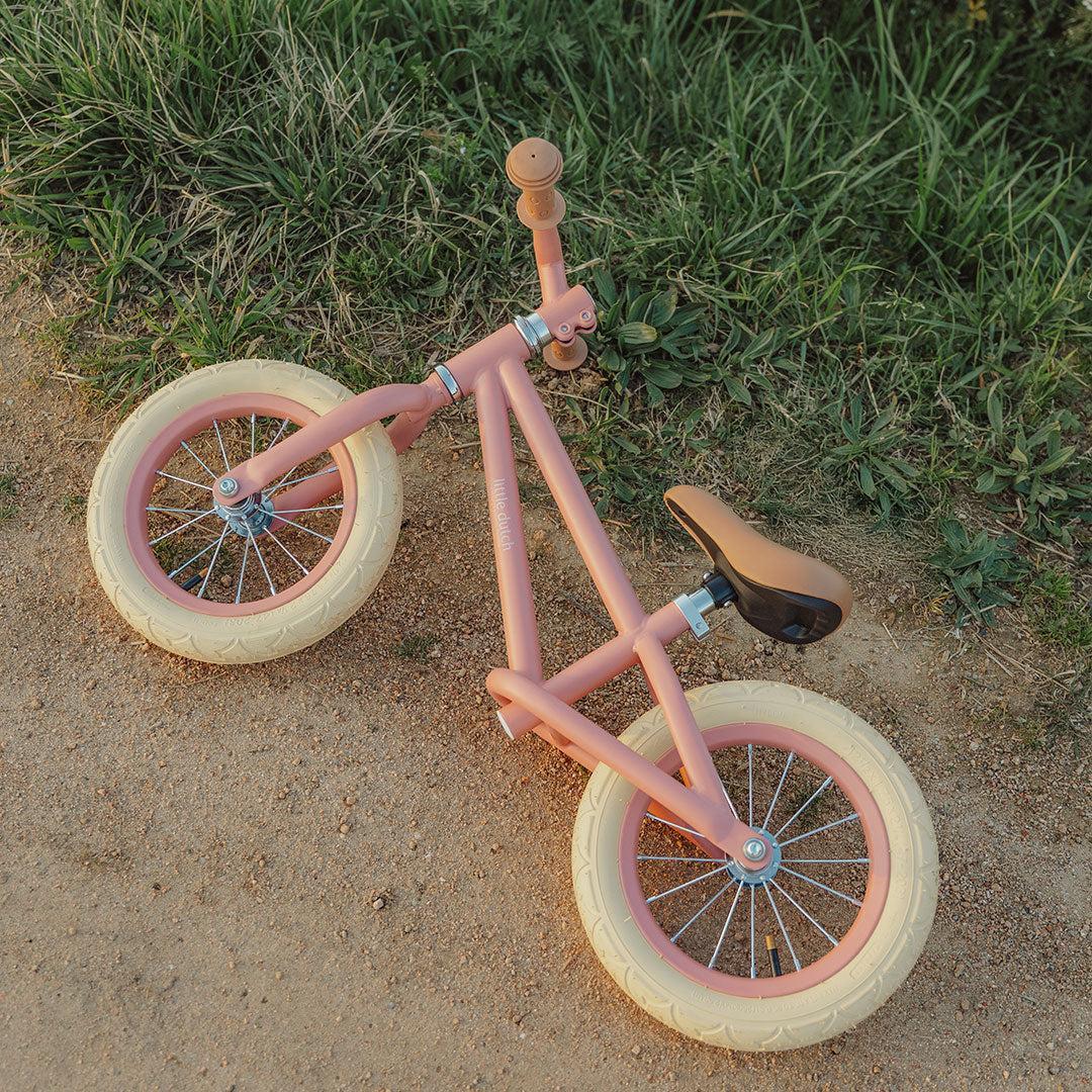 Little Dutch Balance Bike - Pink - Image 3