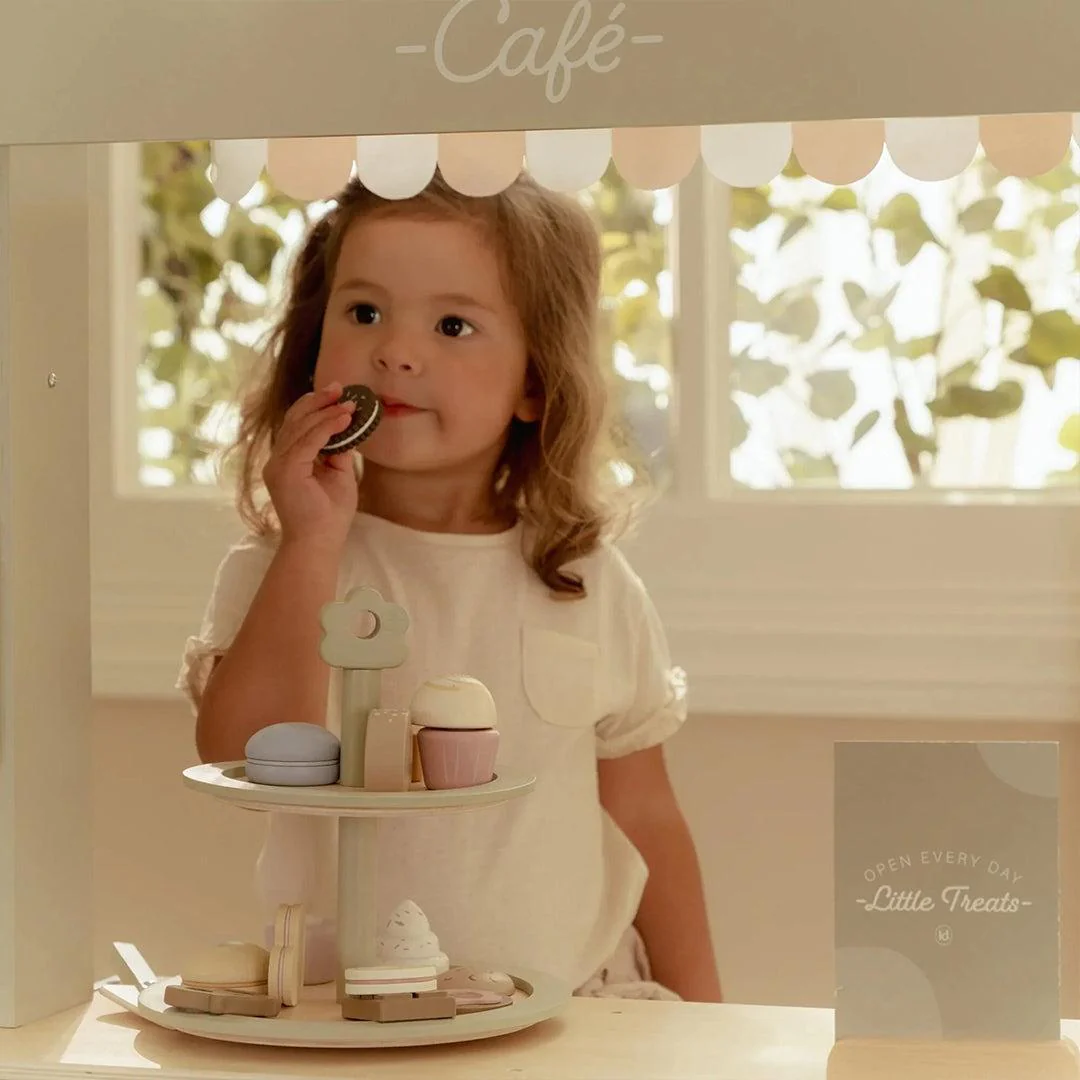 Little Dutch Cake Stand - Image 3