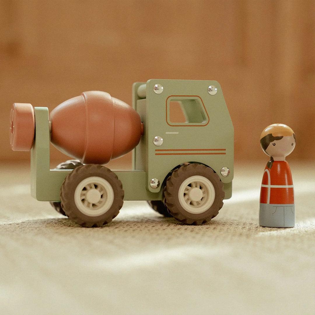 Little Dutch Cement Truck - Image 3