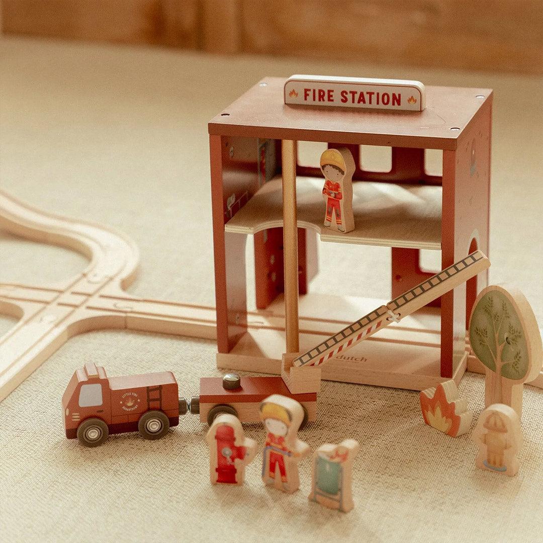 Little Dutch Fire Station - Image 5