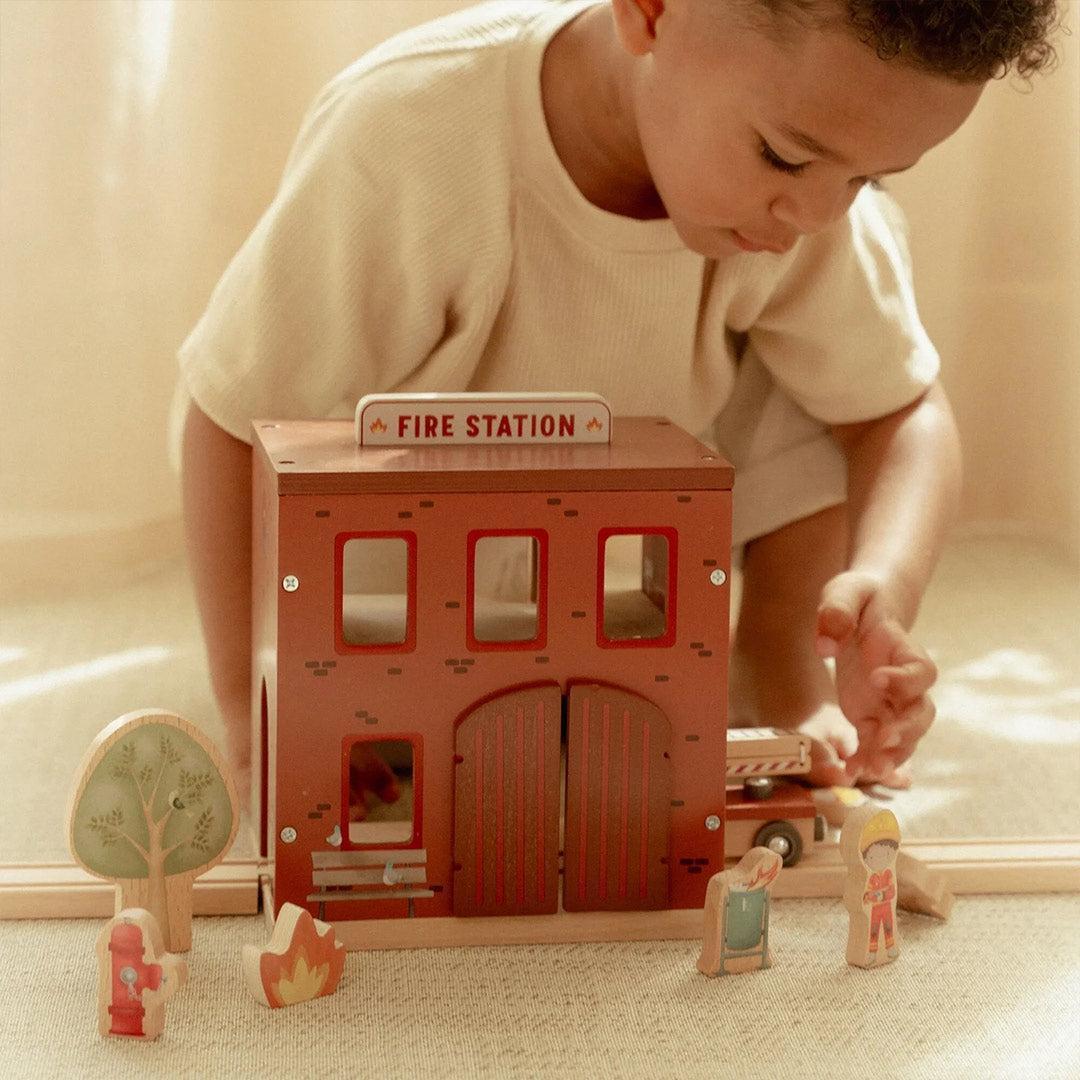 Little Dutch Fire Station - Image 6