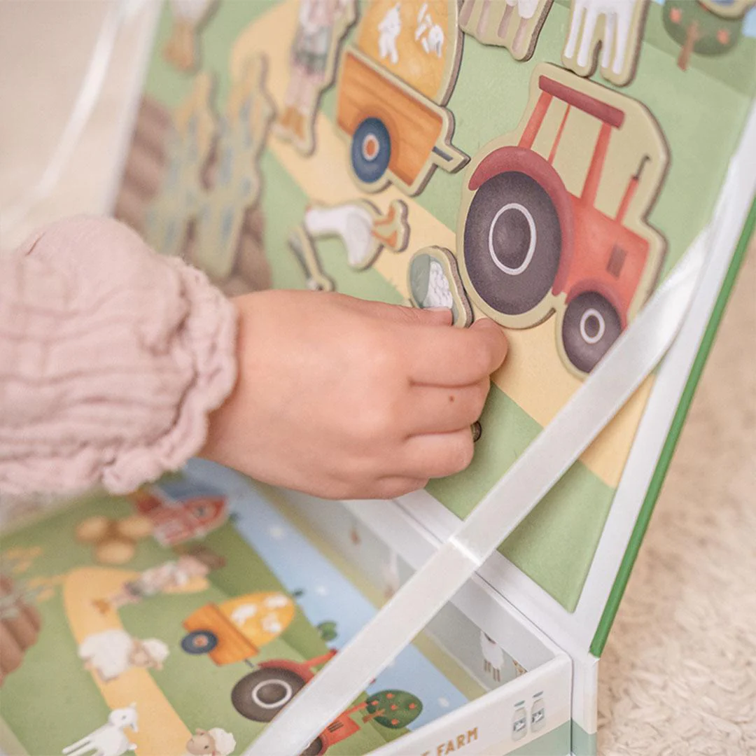 Little Dutch Magnetic Playboard - Little Farm - Image 3