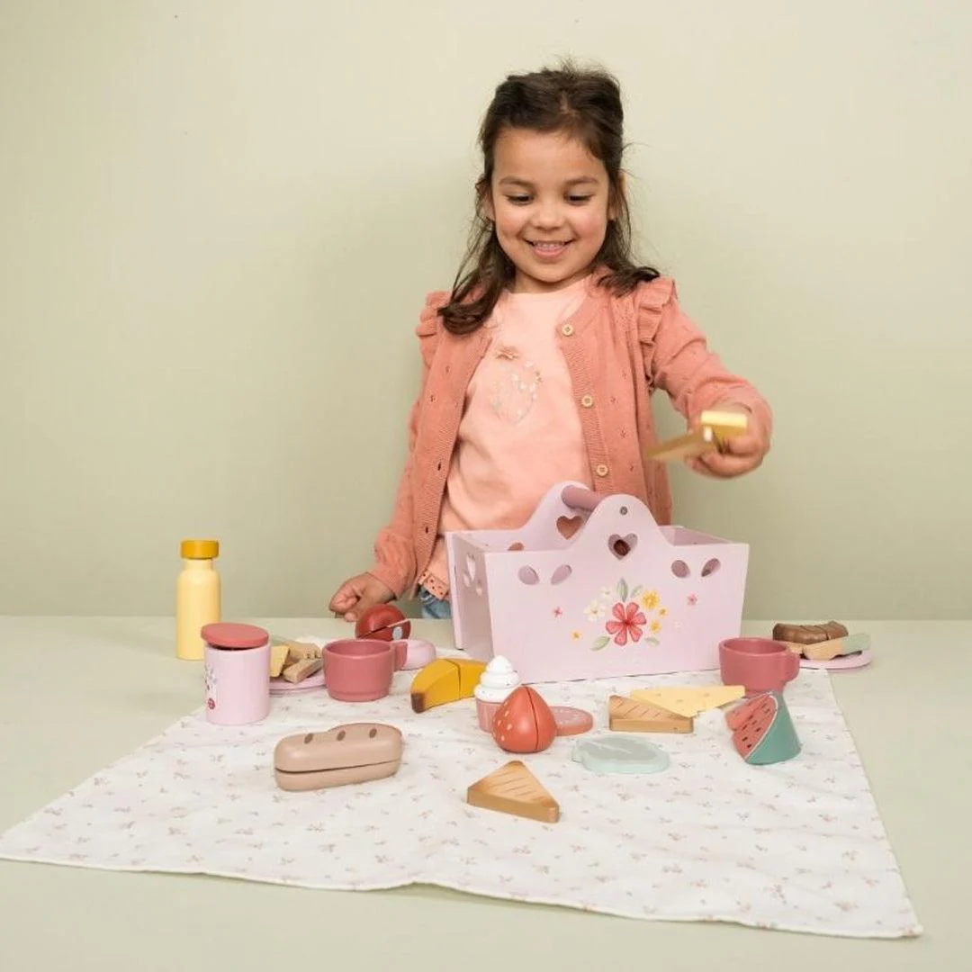 Little Dutch Picnic Set - Image 2