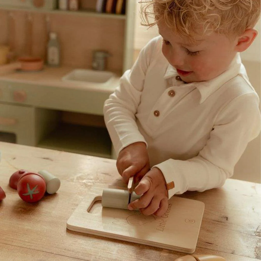 Little Dutch Slicing Vegetables - Image 4